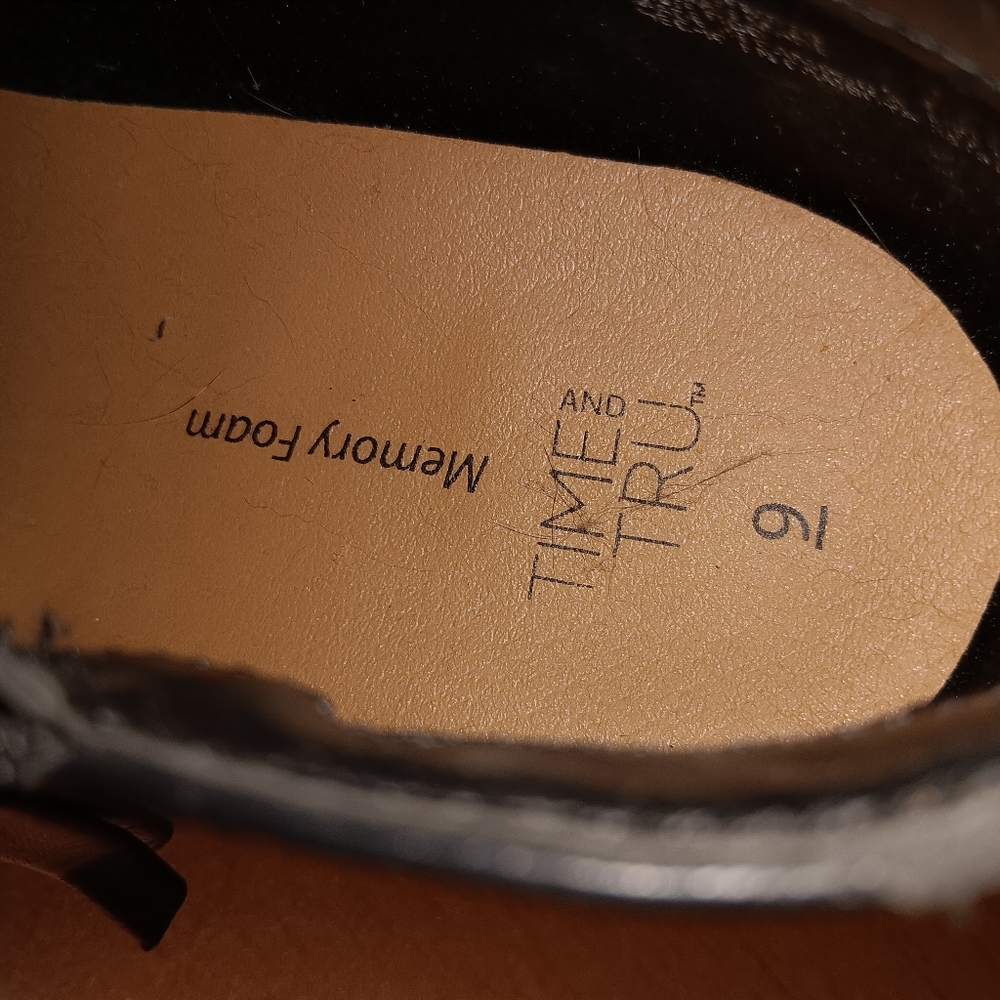 Boots - Picture 4 of 4